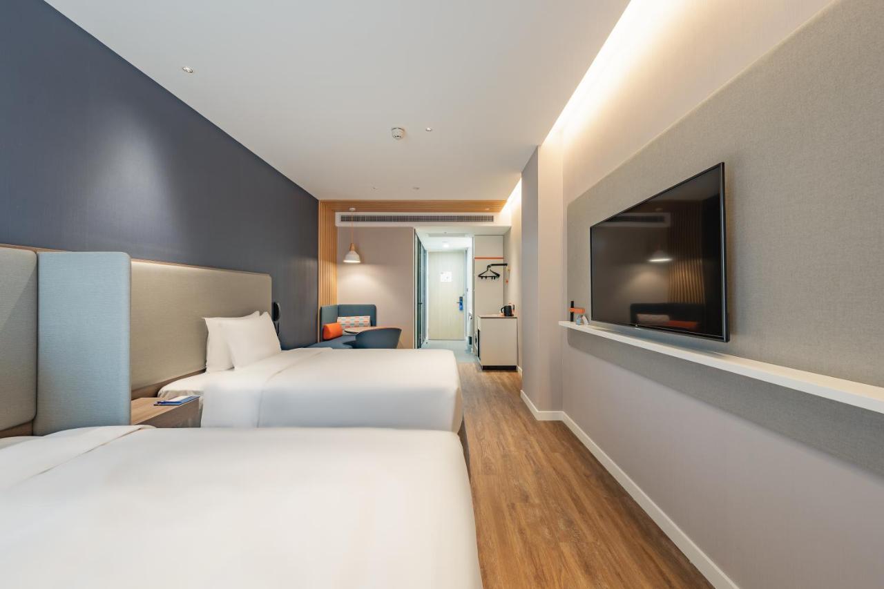 Holiday Inn Express Shanghai Expo Centre By Ihg Exterior foto