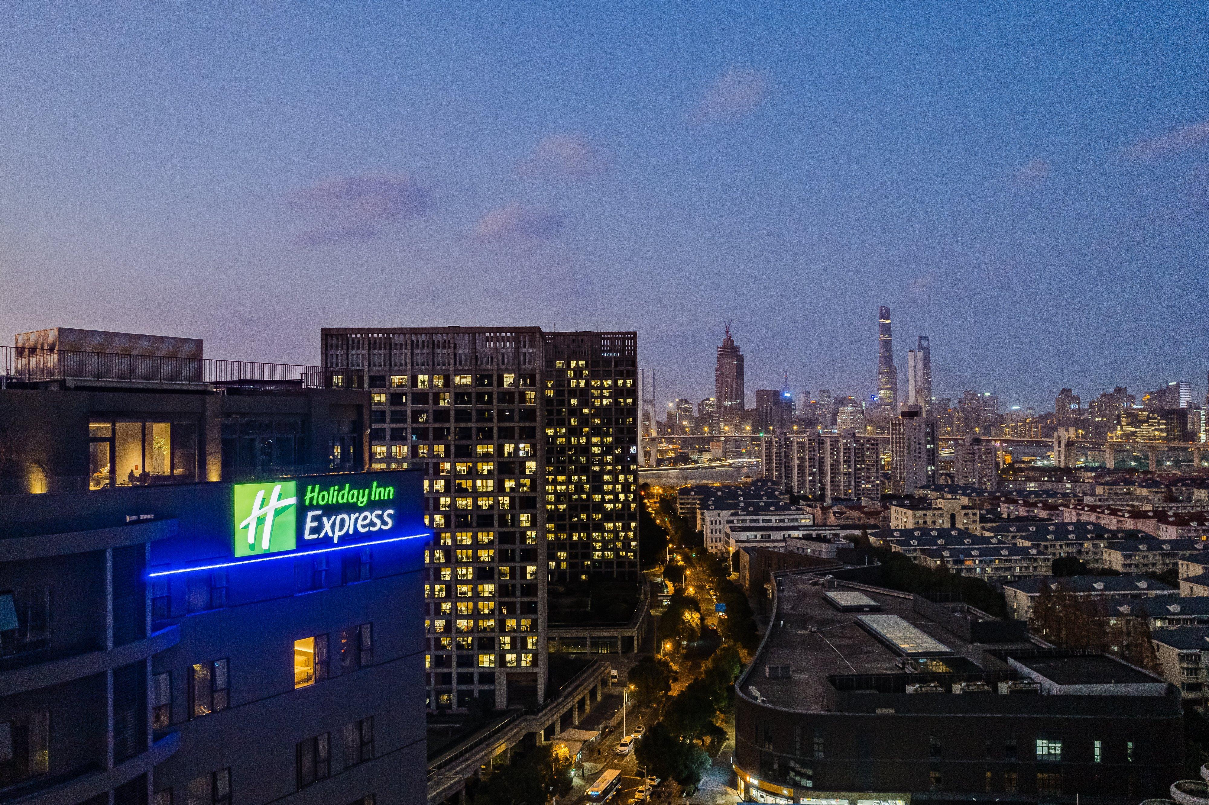 Holiday Inn Express Shanghai Expo Centre By Ihg Exterior foto